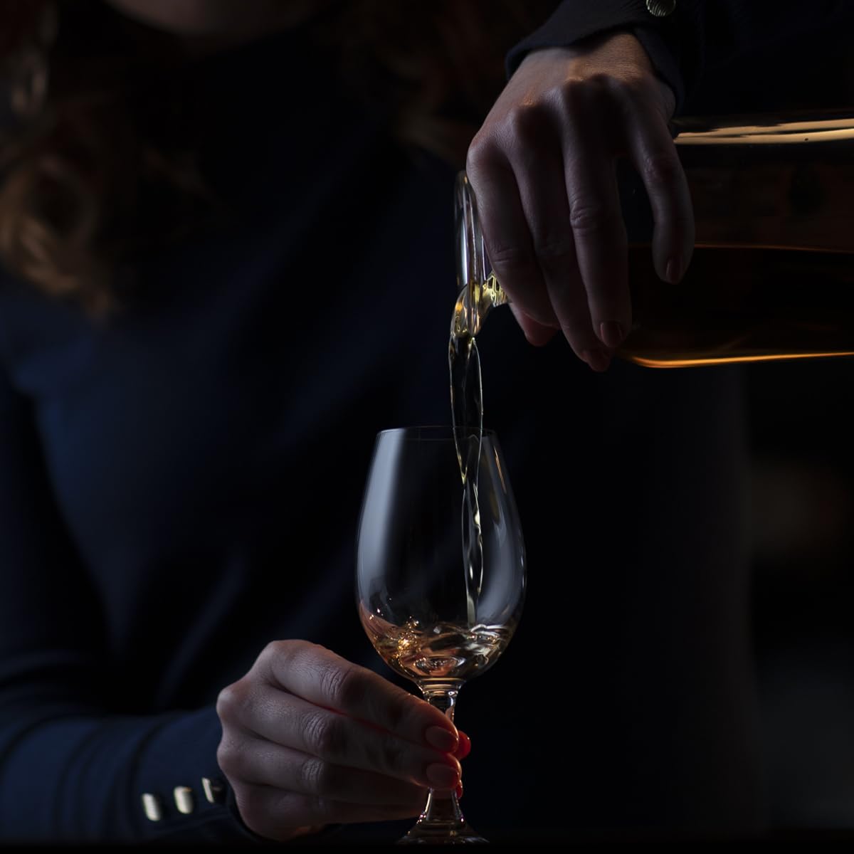 GLENCAIRN Copita Whiskey Glass in Gift Carton with Tasting Cap - Image 9